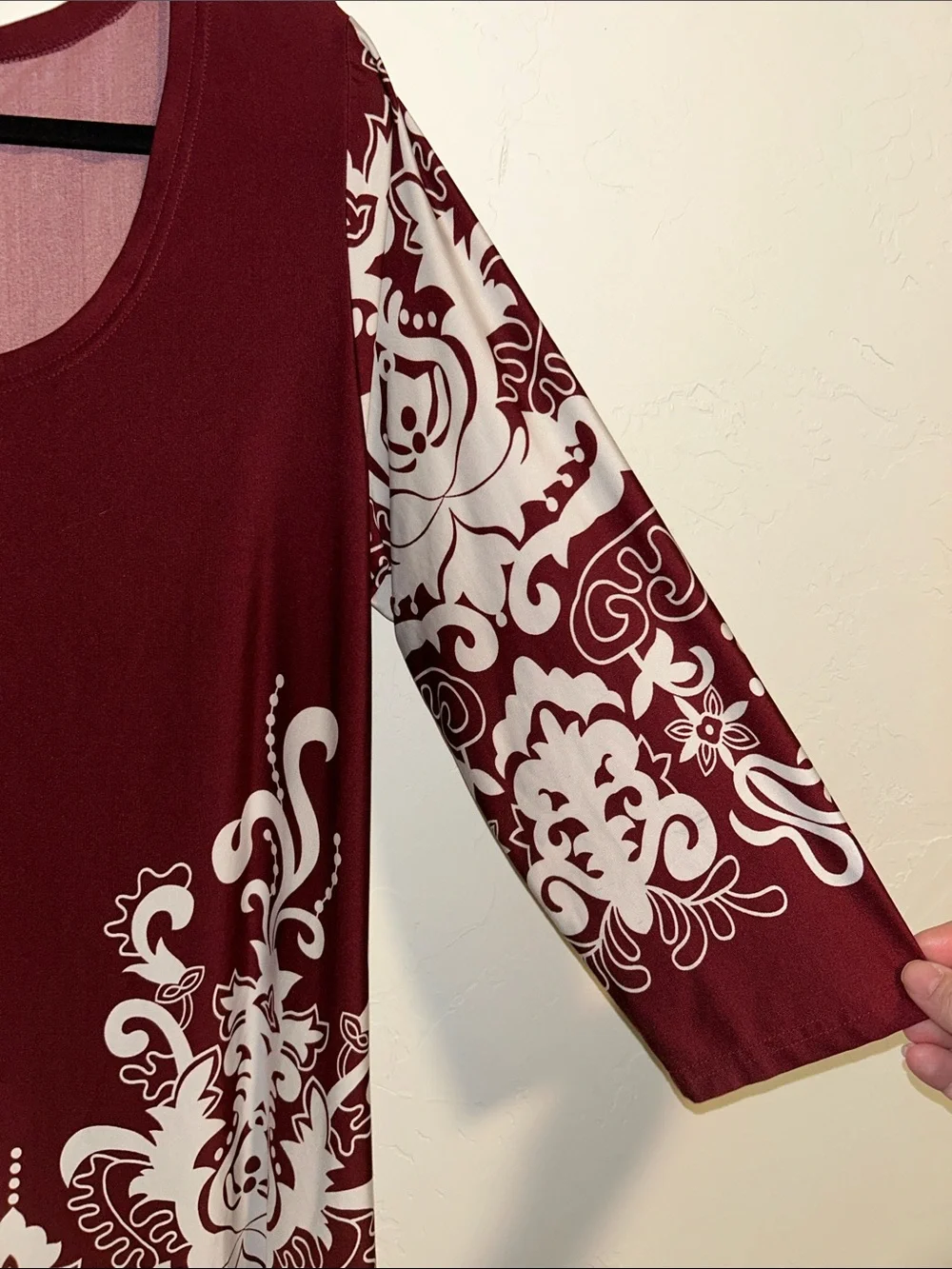 White Mark 2 XL Yanette Polyester Spandex tunic Damask Paisley Style Print